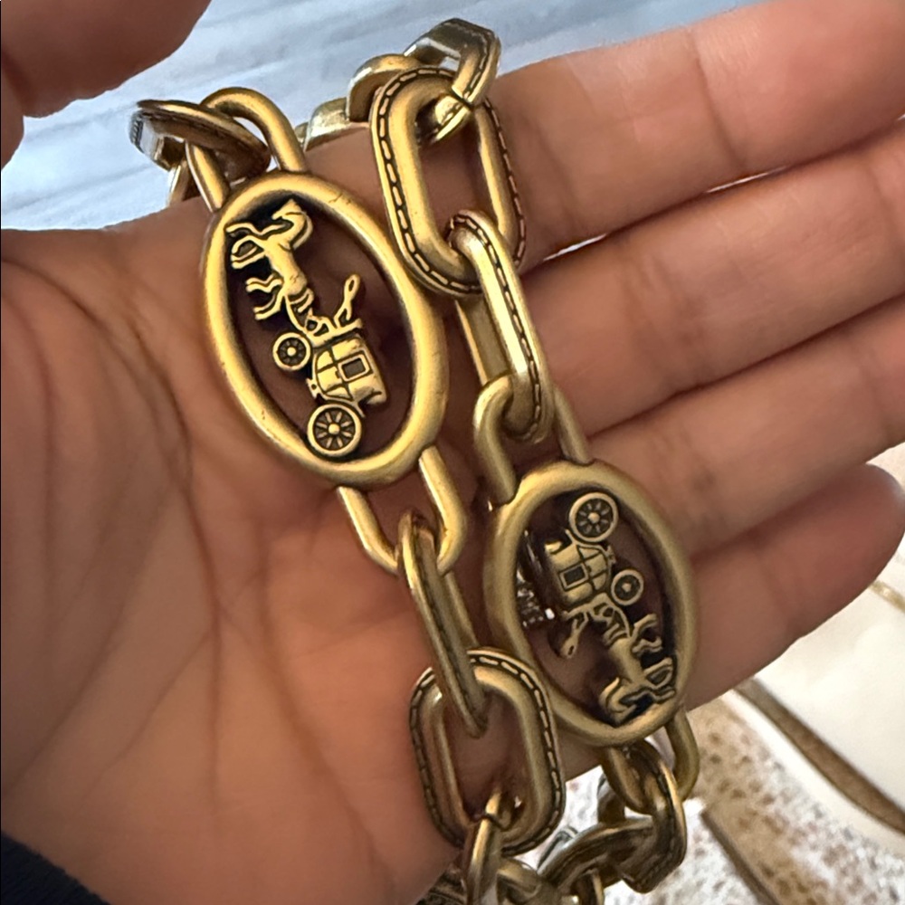 Coach Horse And Carriage Chain Strap - Picture 7 of 7